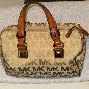 Michael Kors handbag , rarely used